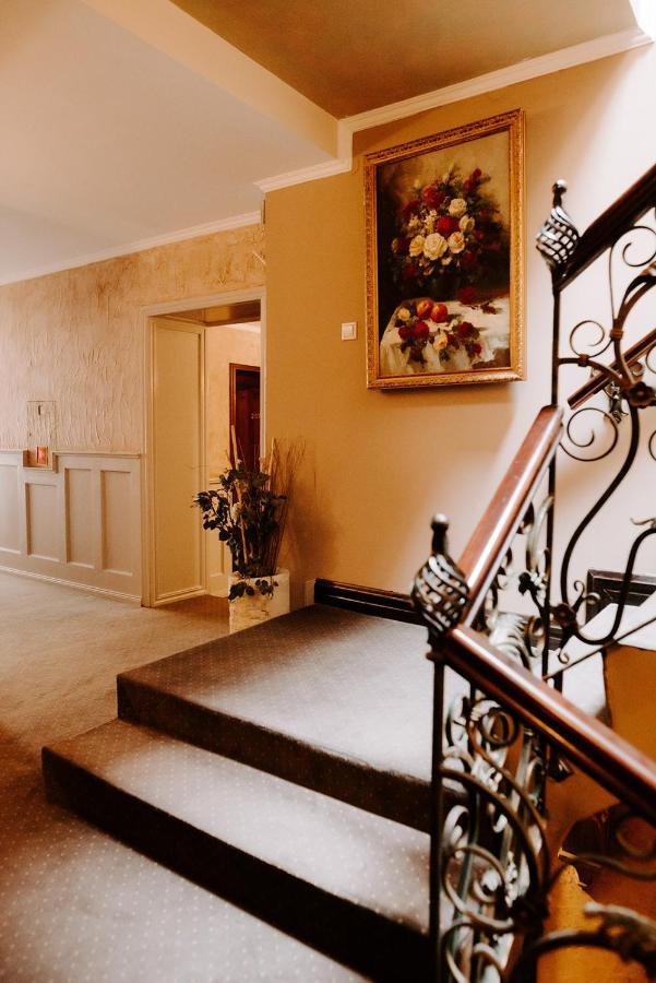 Hotel Senator #N/A Exterior photo