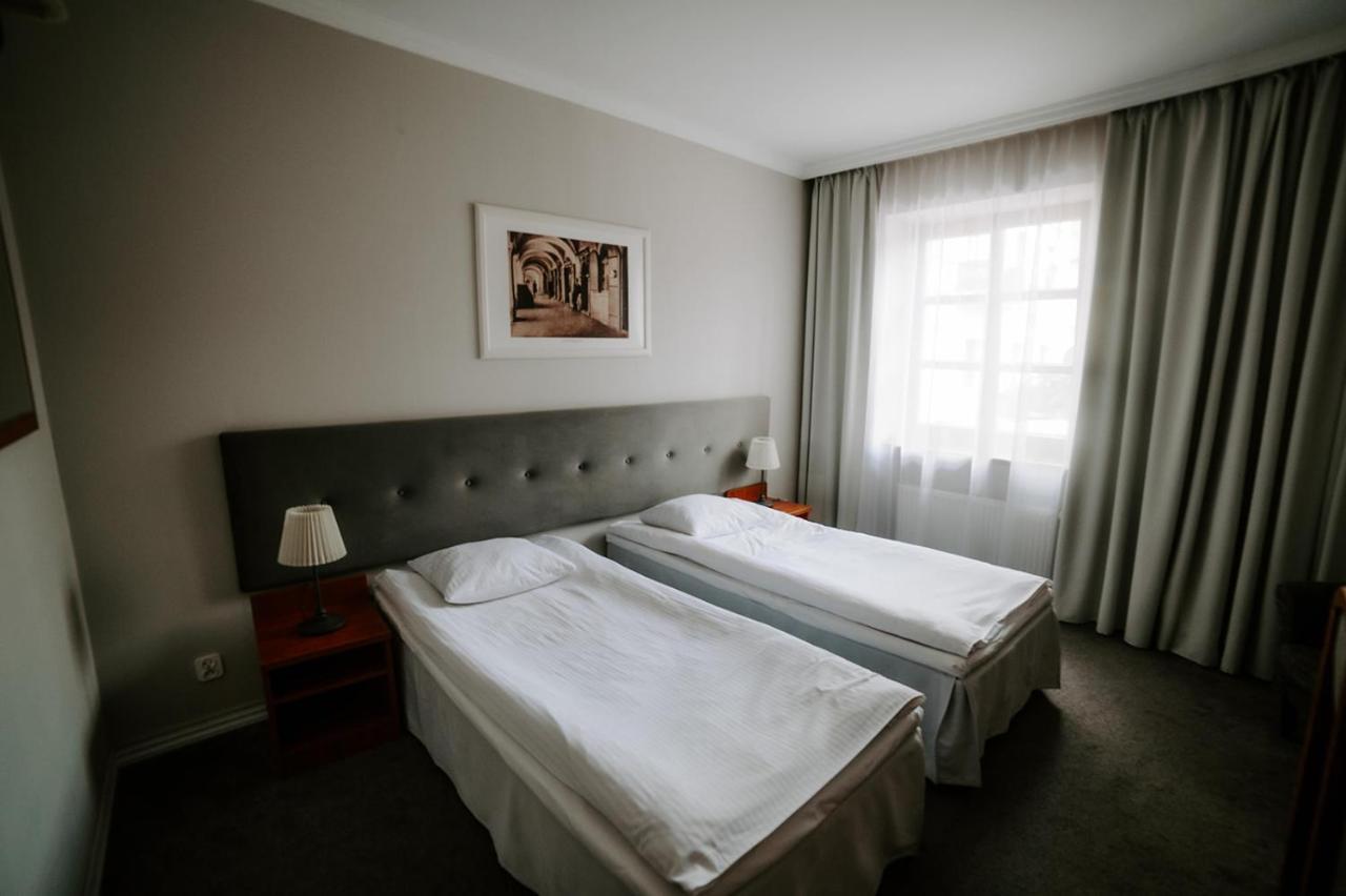 Hotel Senator #N/A Exterior photo