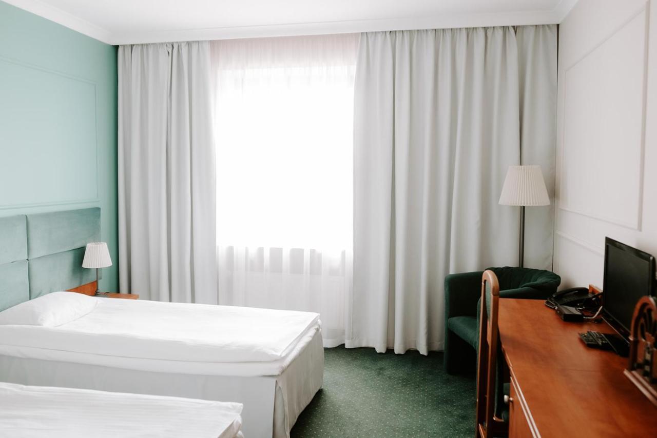 Hotel Senator #N/A Exterior photo